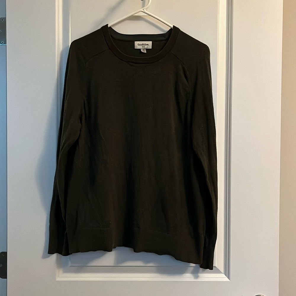 Goodfellow Long Sleeve Crewneck in Dark Green Size Medium